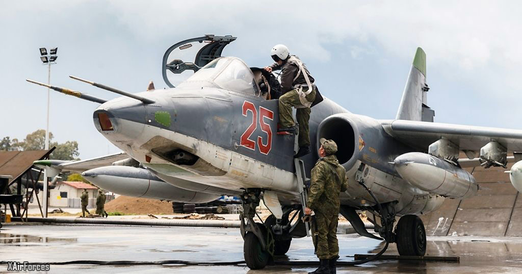 Rus Hava Uzay Kuvvetlerine ait Sukhoi Su-25 Frogfoot Yer saldırı Jeti Suriyede