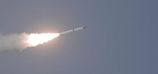 Güney Kore orta menzilli füze denedi