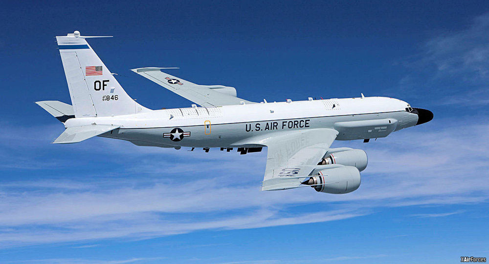 US Air Force Boeing RC-135V large