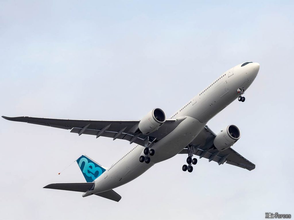 Airbus A330neo makes its first flight