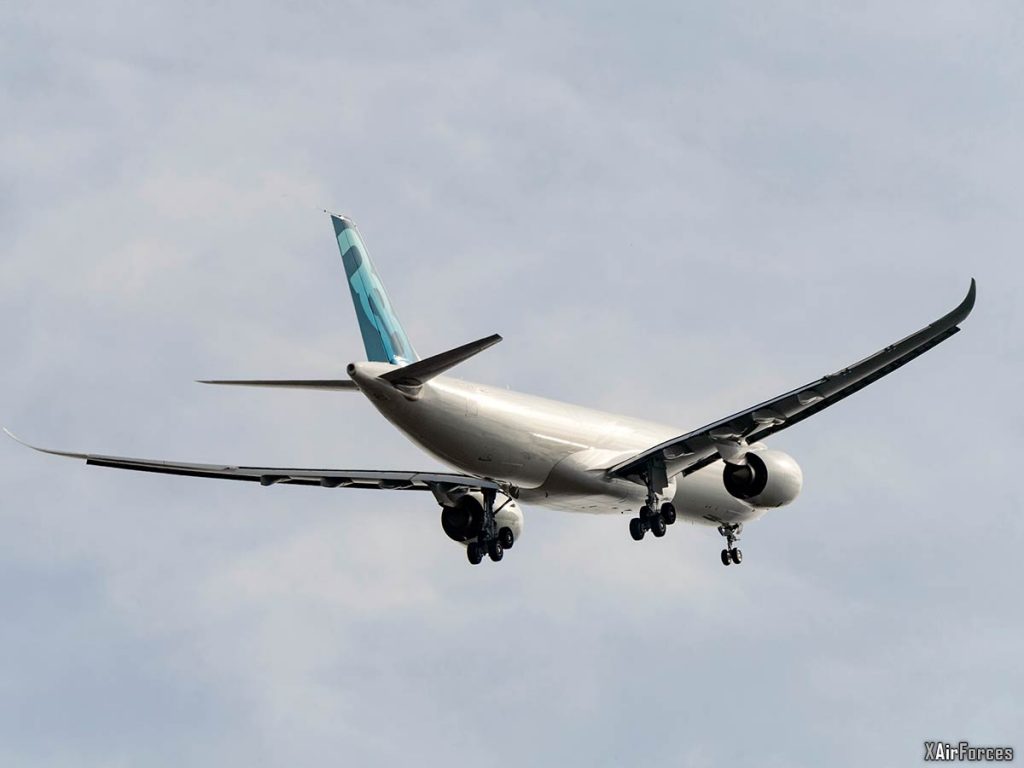 Airbus A330neo makes its first flight (